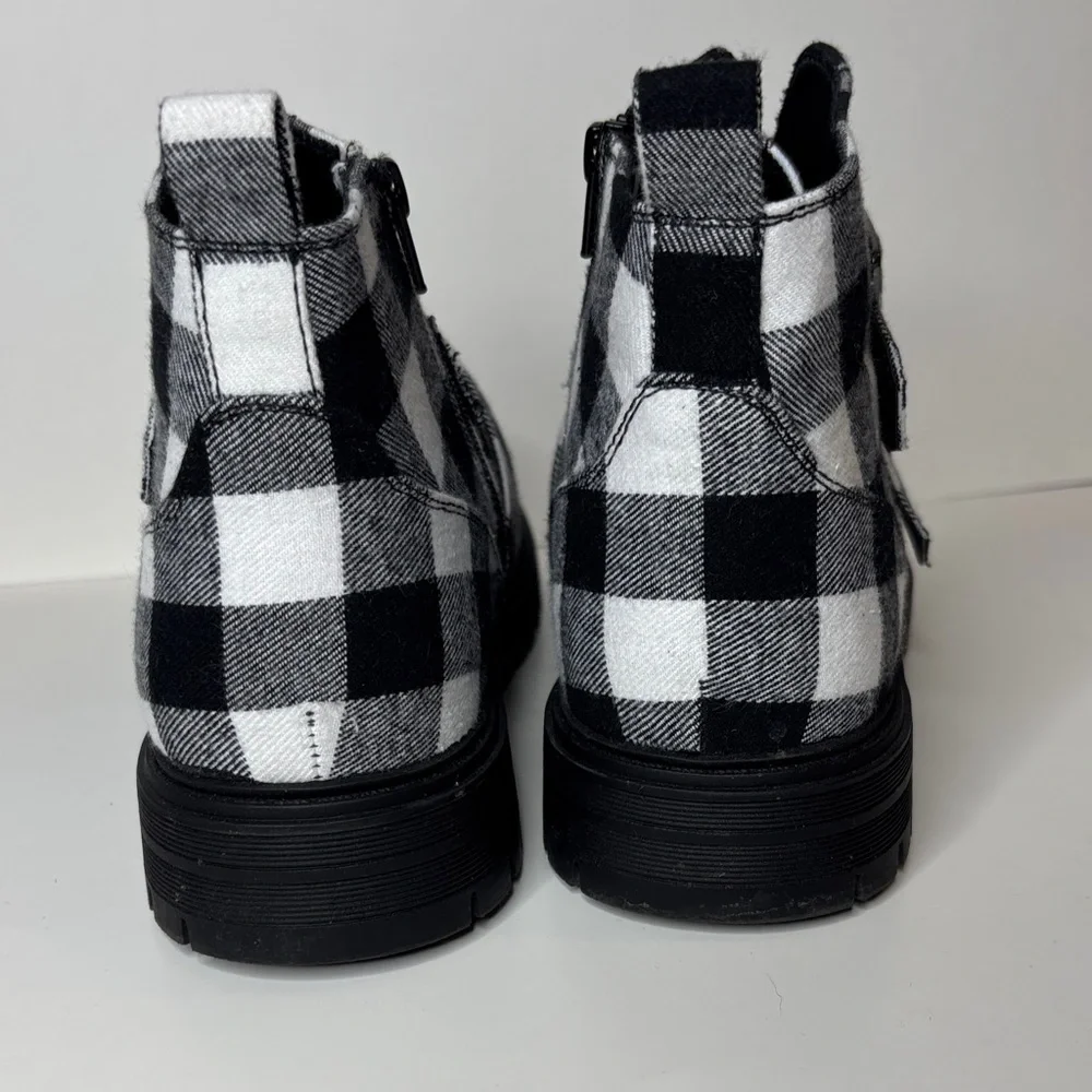 SO size 11 Black and White Plaid Ankle Boots - Picture 4 of 8